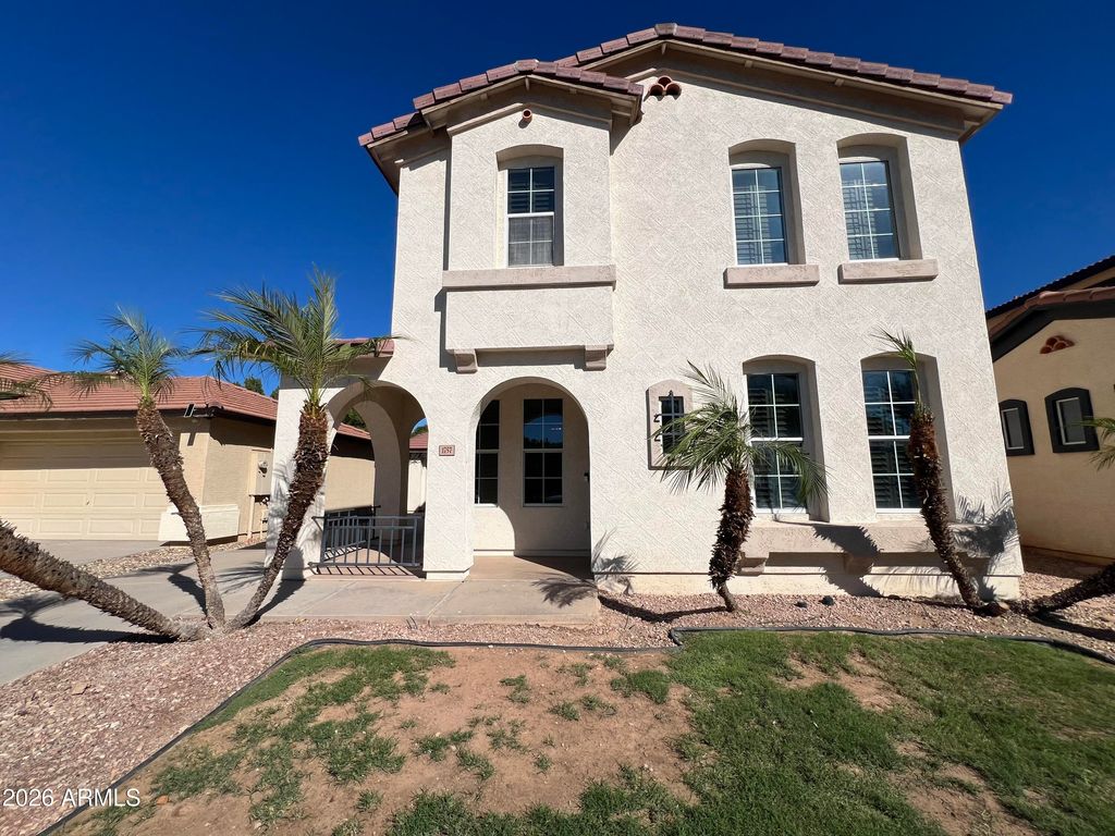 1757 S VOYAGER Drive, Gilbert, AZ 85295