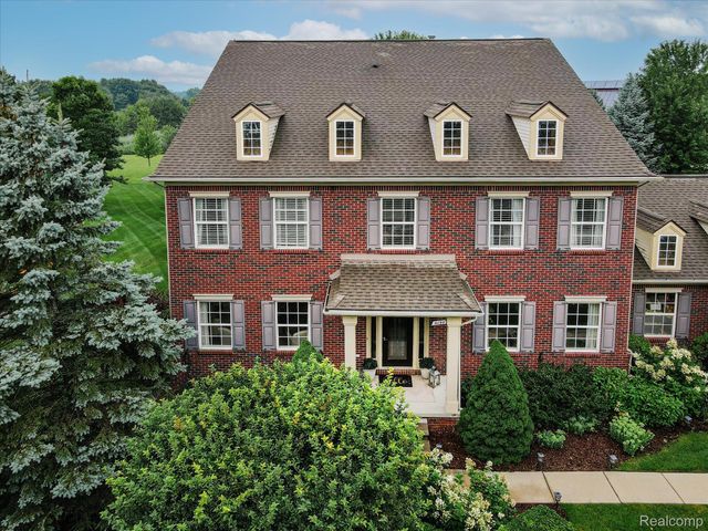 4190 Derry Court, Oakland Charter Township, MI 48306