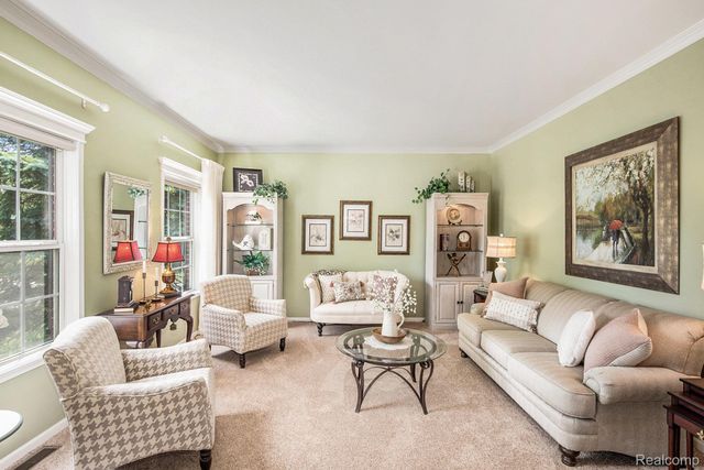 4190 Derry Court, Oakland Charter Township, MI 48306