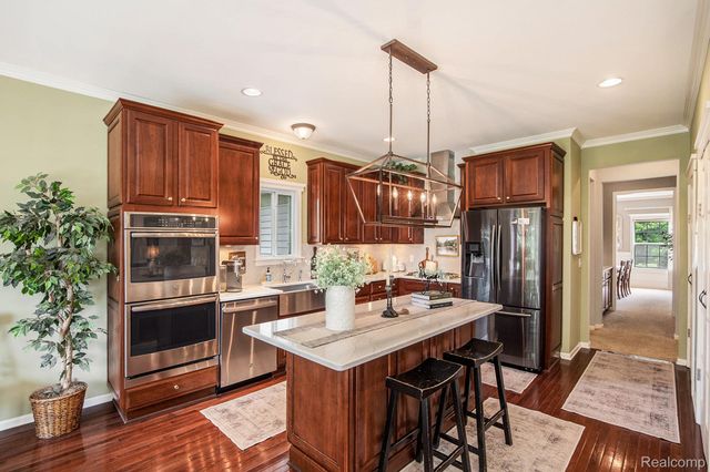 4190 Derry Court, Oakland Charter Township, MI 48306