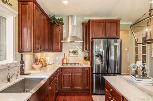 4190 Derry Court, Oakland Charter Township, MI 48306
