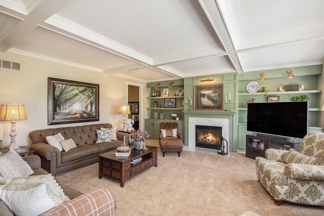 4190 Derry Court, Oakland Charter Township, MI 48306