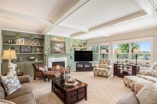 4190 Derry Court, Oakland Charter Township, MI 48306