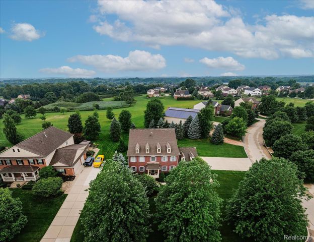 4190 Derry Court, Oakland Charter Township, MI 48306