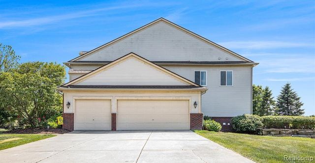 4190 Derry Court, Oakland Charter Township, MI 48306