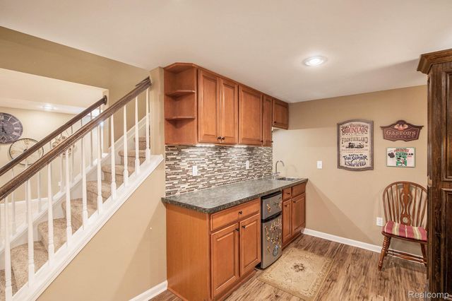 4190 Derry Court, Oakland Charter Township, MI 48306