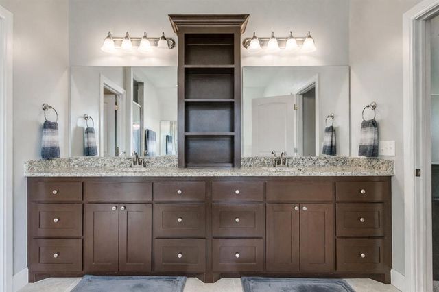 4210 Paradise Drive, Blanchard, OK 73010