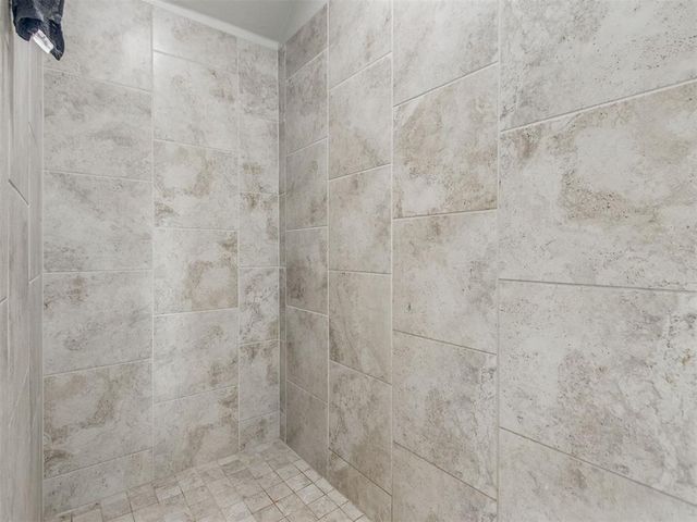 4210 Paradise Drive, Blanchard, OK 73010