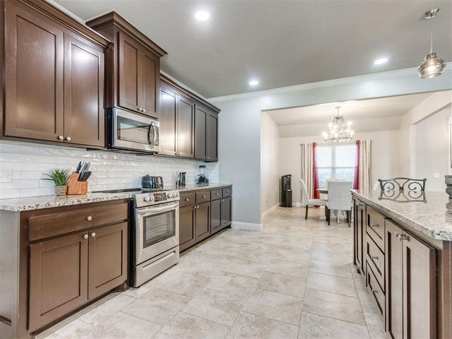 4210 Paradise Drive, Blanchard, OK 73010