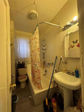 1140 Metcalf Avenue, Bronx, NY 10472