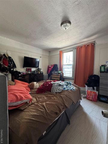 1140 Metcalf Avenue, Bronx, NY 10472