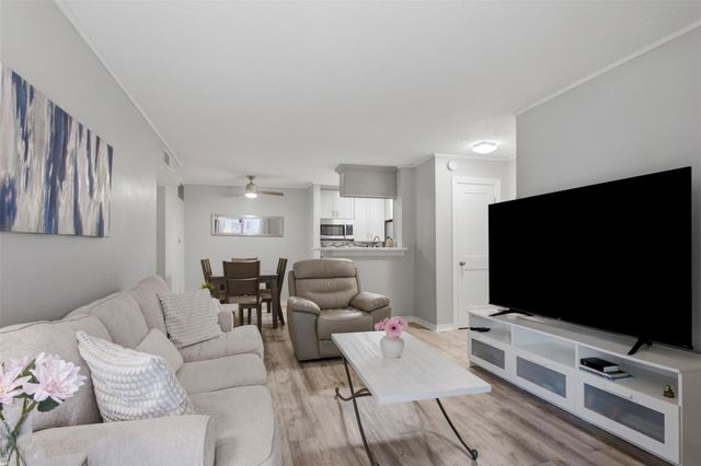 11201 Lynbrook Drive 3812, Houston, TX 77042