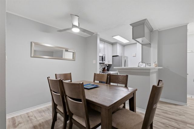 11201 Lynbrook Drive 3812, Houston, TX 77042
