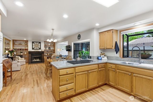 20712 33rd Avenue W, Lynnwood, WA 98036