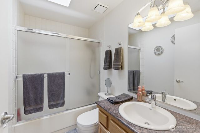 20712 33rd Avenue W, Lynnwood, WA 98036
