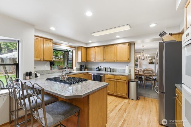 20712 33rd Avenue W, Lynnwood, WA 98036