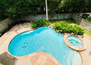 11 Lyreleaf, The Woodlands, TX 77382
