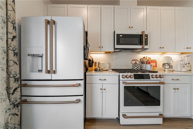 7311 Catlin Court, Cleveland, OH 44102