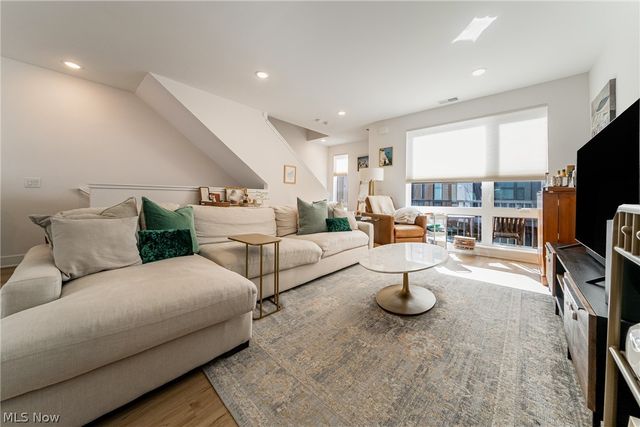 7311 Catlin Court, Cleveland, OH 44102