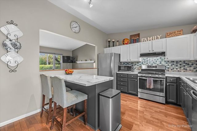 788 N Hainesville Road, Round Lake, IL 60073
