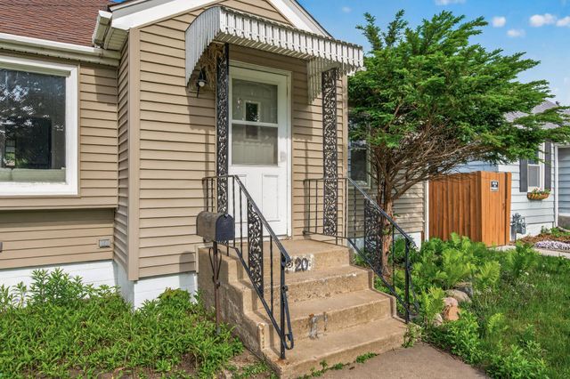 520 7th Avenue S, South Saint Paul, MN 55075