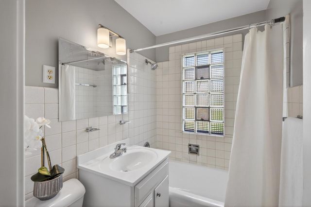 520 7th Avenue S, South Saint Paul, MN 55075
