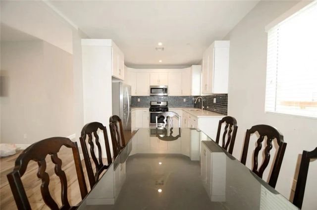 134 E 104th, Los Angeles, CA 90003