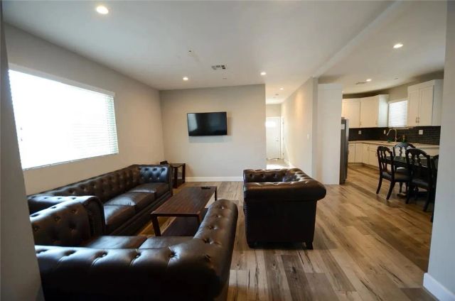 134 E 104th, Los Angeles, CA 90003
