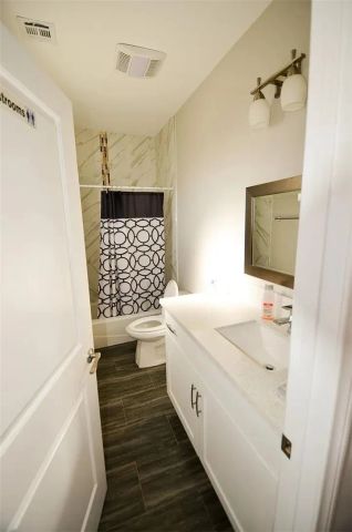 134 E 104th, Los Angeles, CA 90003
