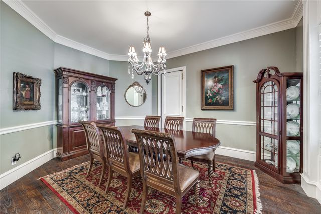 6428 Lavendale Avenue, Dallas, TX 75230