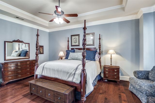 6428 Lavendale Avenue, Dallas, TX 75230