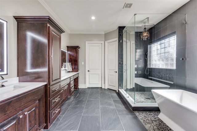 6428 Lavendale Avenue, Dallas, TX 75230