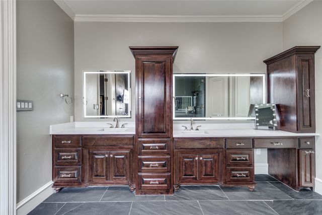 6428 Lavendale Avenue, Dallas, TX 75230