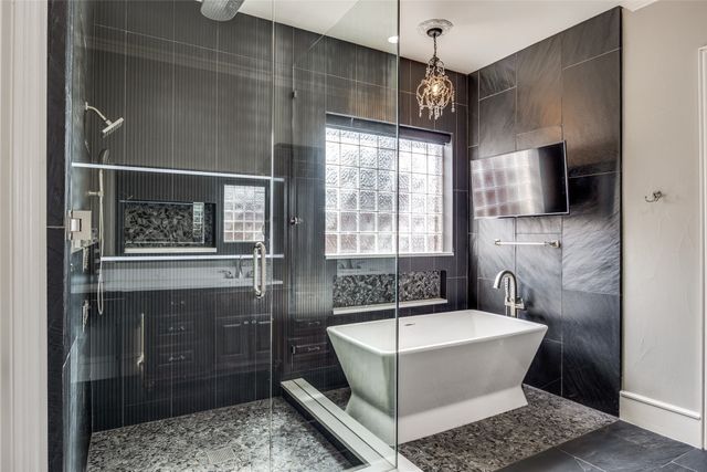 6428 Lavendale Avenue, Dallas, TX 75230