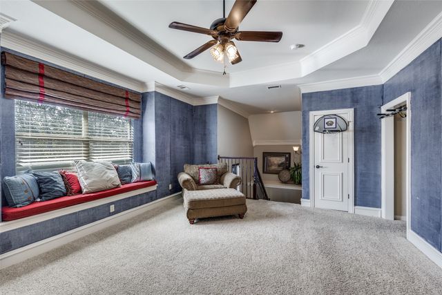 6428 Lavendale Avenue, Dallas, TX 75230