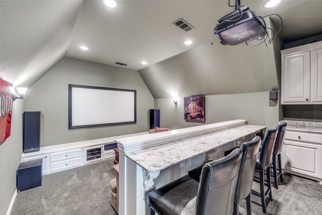 6428 Lavendale Avenue, Dallas, TX 75230