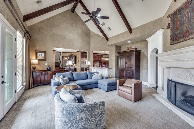 6428 Lavendale Avenue, Dallas, TX 75230