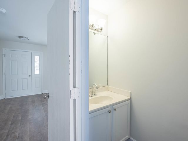 2084 Kentland Drive, Romeoville, IL 60446