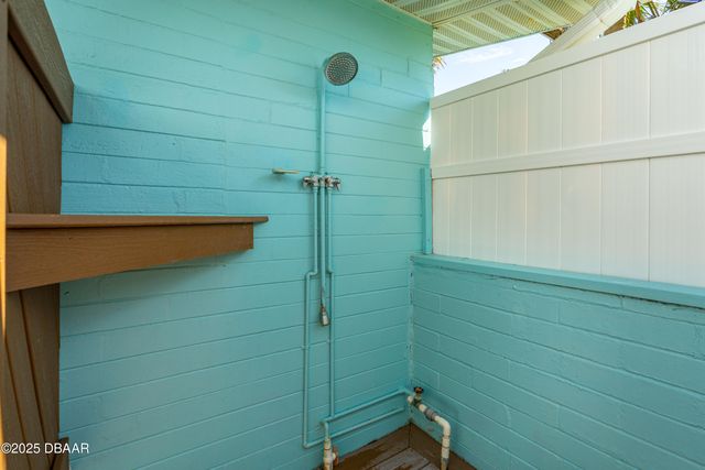 1 Raymonde Circle, Ormond Beach, FL 32176