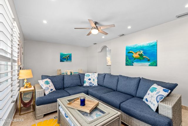 1 Raymonde Circle, Ormond Beach, FL 32176