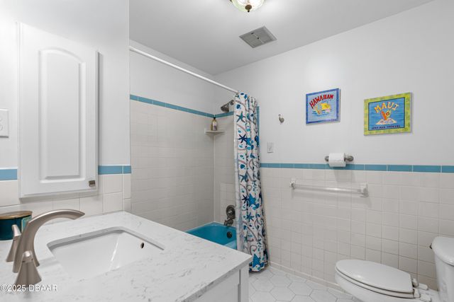 1 Raymonde Circle, Ormond Beach, FL 32176