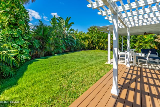 1 Raymonde Circle, Ormond Beach, FL 32176