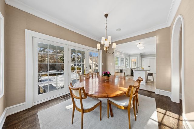 1030 Sheridan Road, Evanston, IL 60202