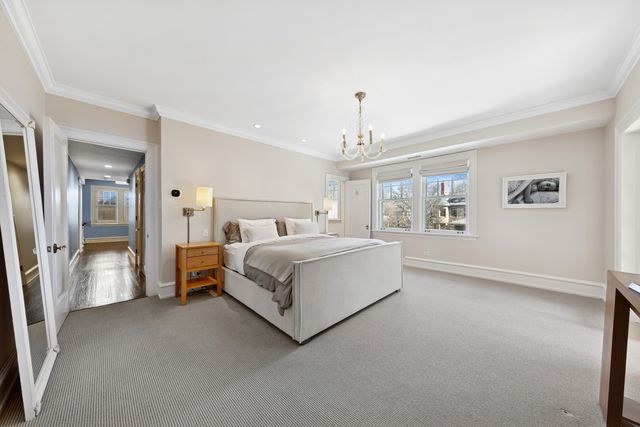 1030 Sheridan Road, Evanston, IL 60202