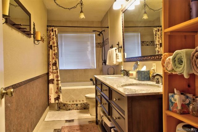 201 Bronco Circle, Como, CO 80432