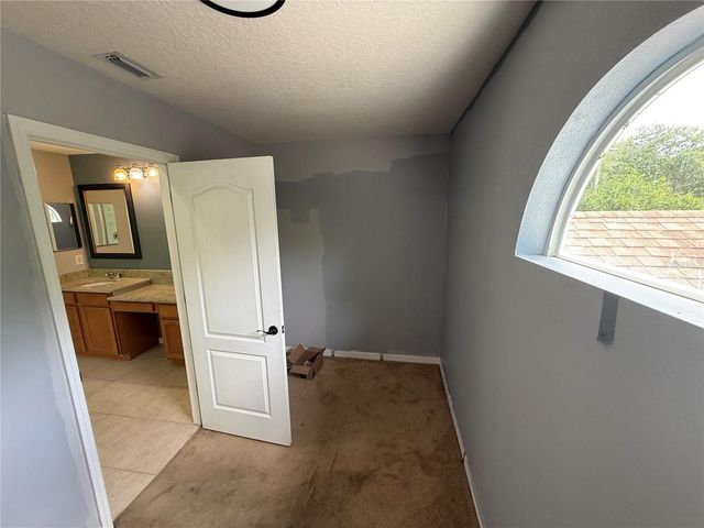 10427 LUCAYA DRIVE, Tampa, FL 33647