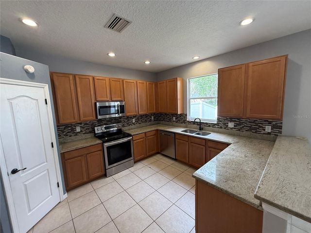 10427 LUCAYA DRIVE, Tampa, FL 33647
