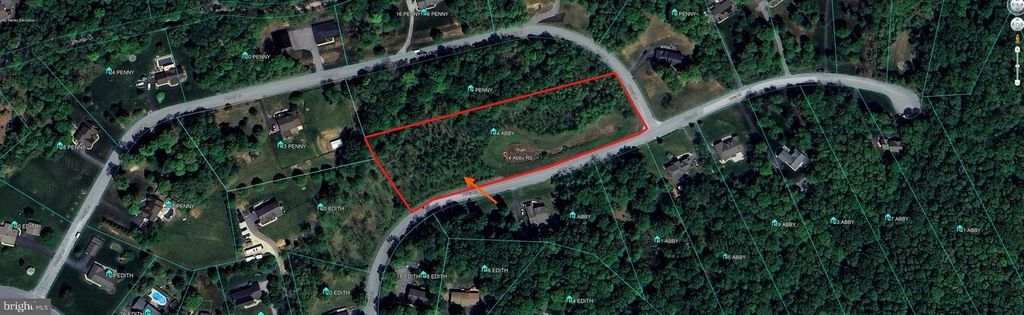 14 ABBY RD, Windsor, PA 17366