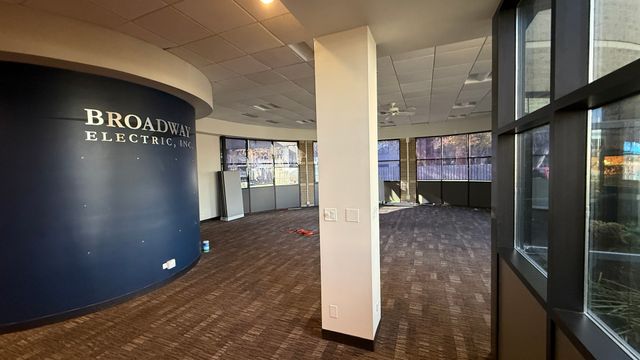 831 Oakton Street 831-837, Elk Grove Village, IL 60007