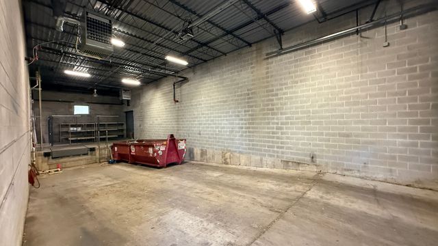 831 Oakton Street 831-837, Elk Grove Village, IL 60007